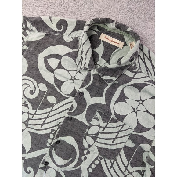 Tommy Bahama Floral Silk Button Up Shirt Mens Large Green/Black Short Sleeve - Picture 1 of 11